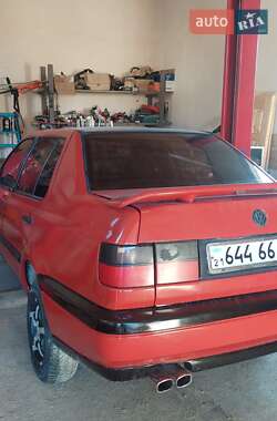 Седан Volkswagen Vento 1996 в 
