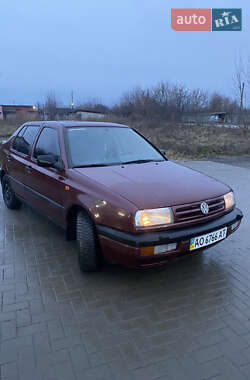 Седан Volkswagen Vento 1993 в Шепетівці