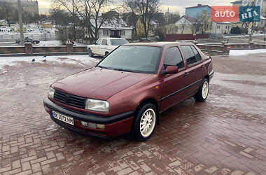 Седан Volkswagen Vento 1993 в Рівному