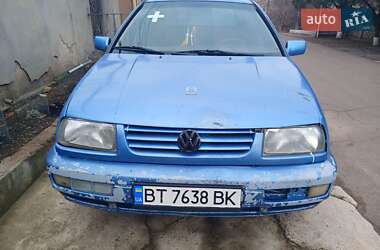Седан Volkswagen Vento 1992 в 