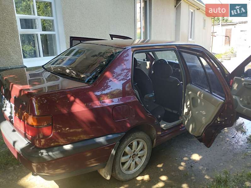 Седан Volkswagen Vento 1992 в Могилев-Подольске