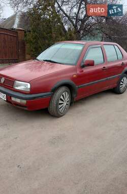 Седан Volkswagen Vento 1993 в 