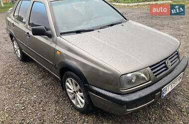 Седан Volkswagen Vento 1992 в 