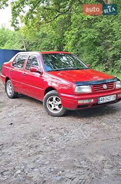 Седан Volkswagen Vento 1997 в Жмеринке