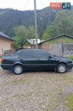 Седан Volkswagen Vento 1993 в 