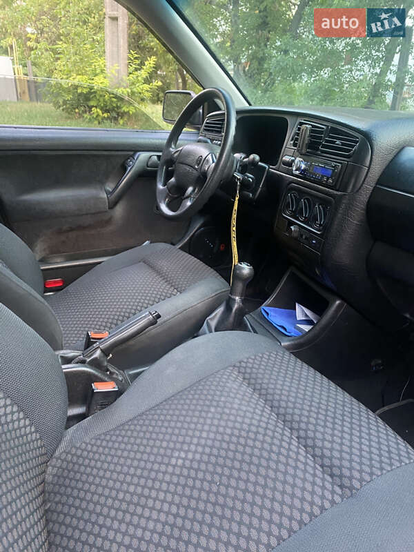 Седан Volkswagen Vento 1994 в Кропивницькому