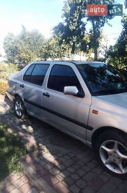 Седан Volkswagen Vento 1993 в Тернополе
