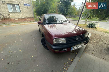 Седан Volkswagen Vento 1995 в Кременчуці