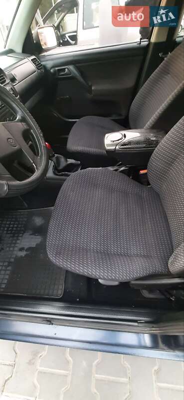 Седан Volkswagen Vento 1993 в Ромнах фото 7 Седан Volkswagen Vento 1993 в Ромнах
