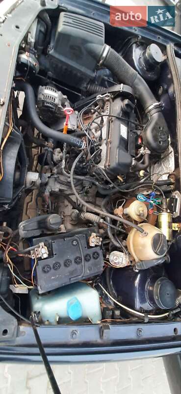 Седан Volkswagen Vento 1993 в Ромнах фото 15 Седан Volkswagen Vento 1993 в Ромнах