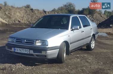 Седан Volkswagen Vento 1998 в Бородянке
