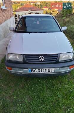 Седан Volkswagen Vento 1996 в Львові