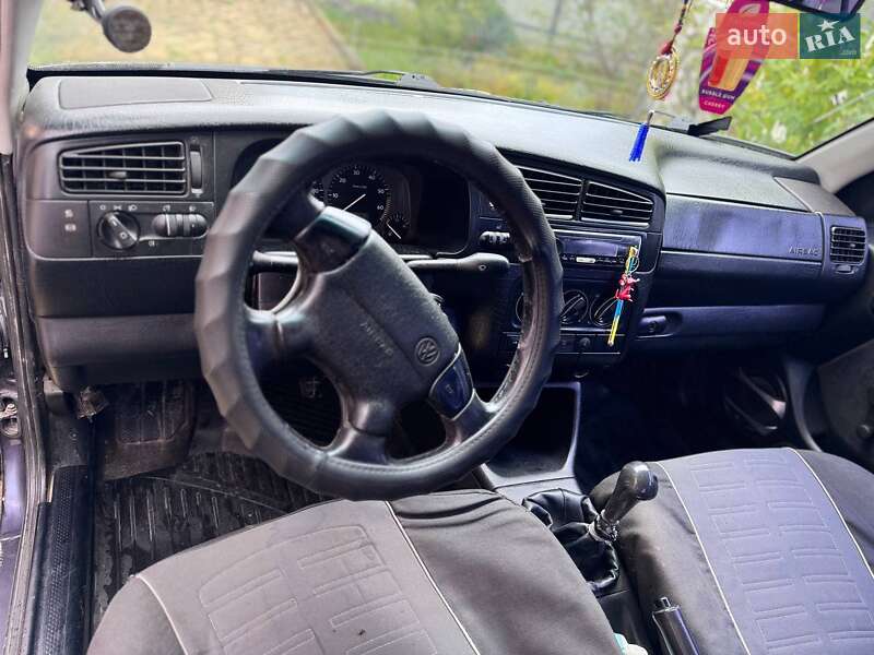 Седан Volkswagen Vento 1996 в Надворной