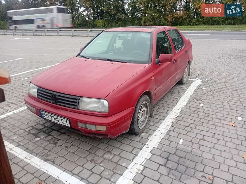 Седан Volkswagen Vento 1997 в Шепетовке