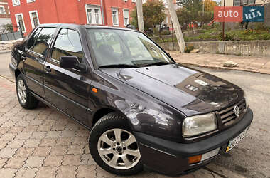 Седан Volkswagen Vento 1994 в Чорткові