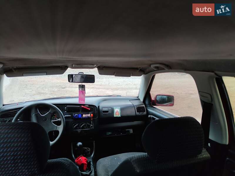 Седан Volkswagen Vento 1996 в Нововолынске