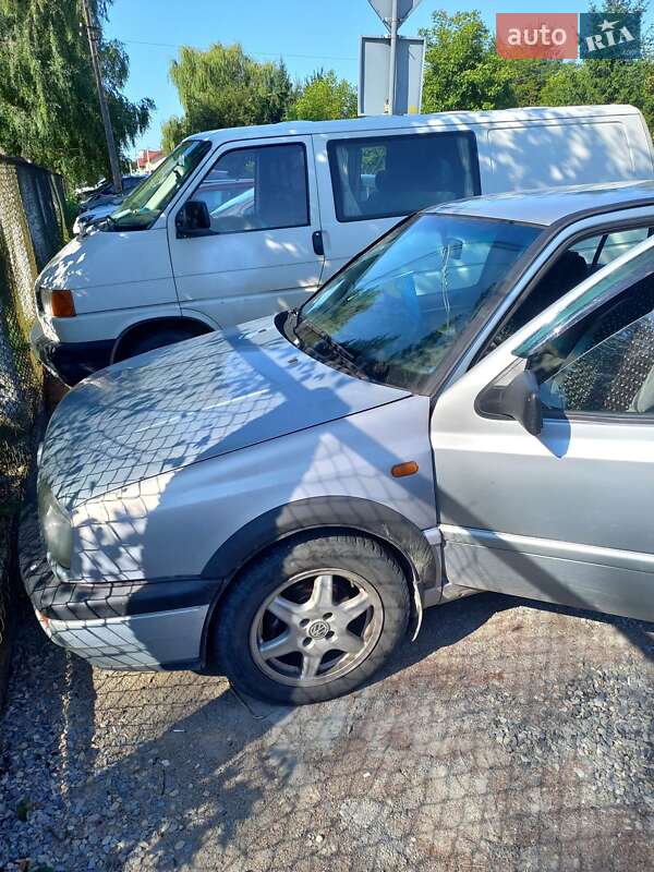Седан Volkswagen Vento 1998 в Надворной фото 2 Седан Volkswagen Vento 1998 в Надворной