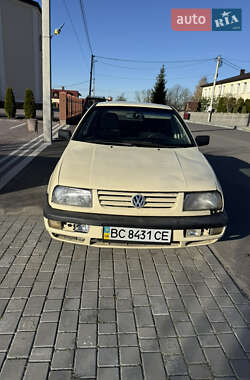 Седан Volkswagen Vento 1995 в Рава-Руській