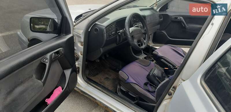 Седан Volkswagen Vento 1997 в Харькове