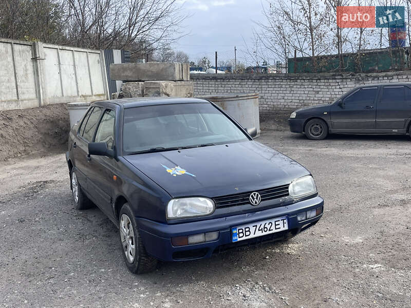Седан Volkswagen Vento 1992 в Золотоноше фото 2 Седан Volkswagen Vento 1992 в Золотоноше