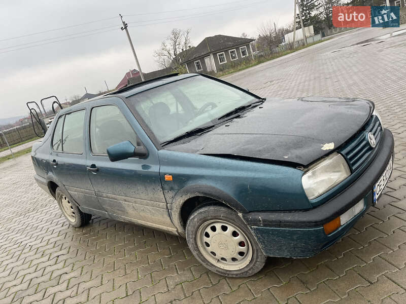 Седан Volkswagen Vento 1993 в Новоселице фото 7 Седан Volkswagen Vento 1993 в Новоселице