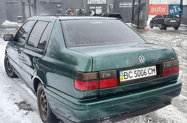 Седан Volkswagen Vento 1997 в Дрогобыче