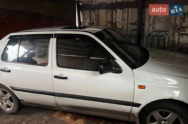Седан Volkswagen Vento 1994 в Шрамковке