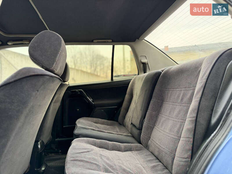 Седан Volkswagen Vento 1993 в Дрогобыче