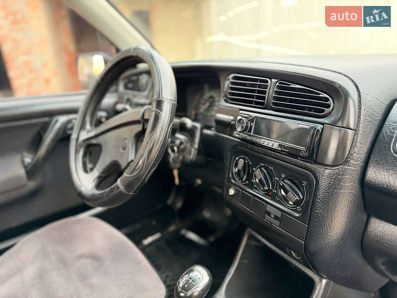 Седан Volkswagen Vento 1993 в Дрогобыче