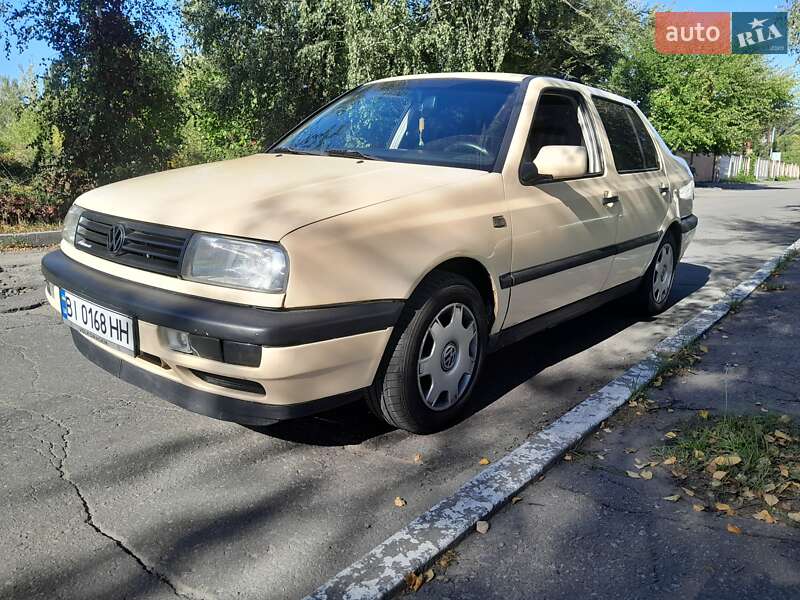 Седан Volkswagen Vento 1994 в Кременчуге фото 3 Седан Volkswagen Vento 1994 в Кременчуге