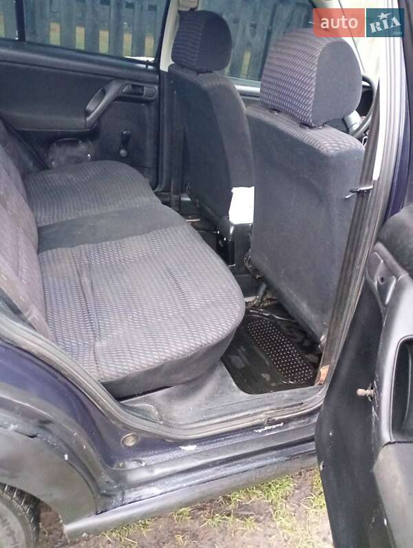 Седан Volkswagen Vento 1994 в Шишаках