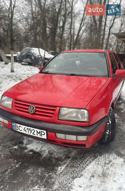 Седан Volkswagen Vento 1997 в Оброшине
