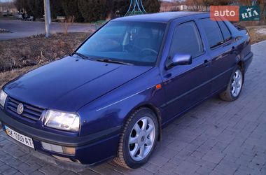 Седан Volkswagen Vento 1994 в Здолбунове