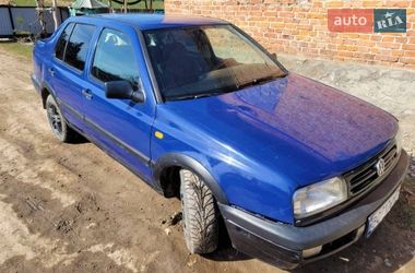 Седан Volkswagen Vento 1992 в Львове