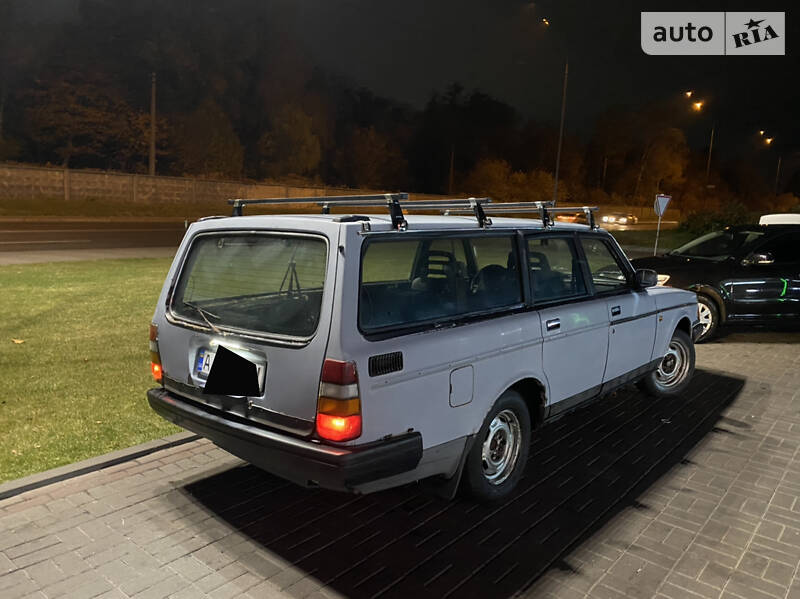 Універсал Volvo 240 1986 в Києві