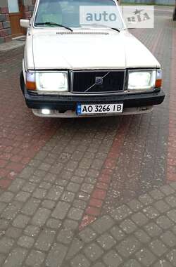 Седан Volvo 240 1984 в Мукачево