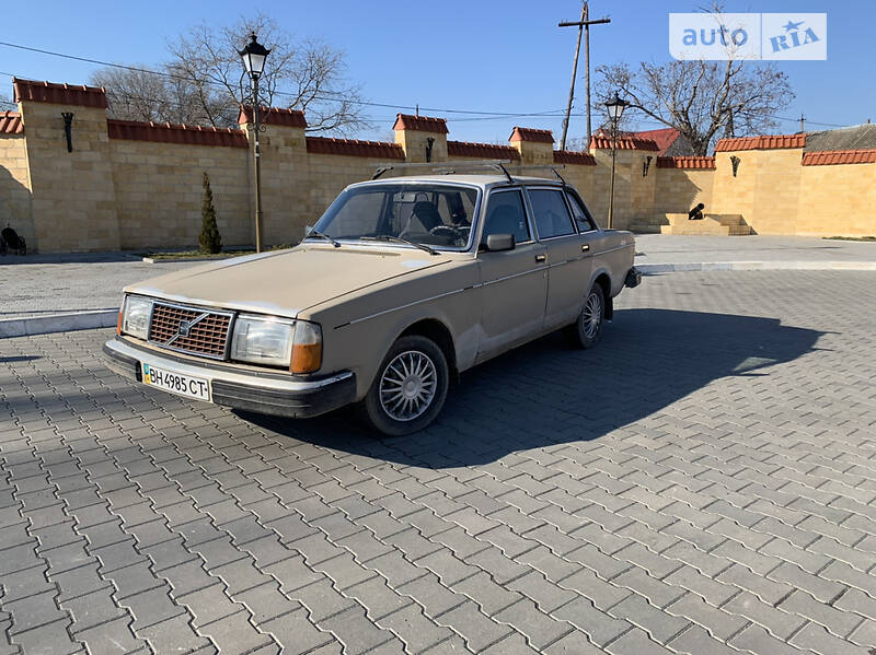 Volvo 244