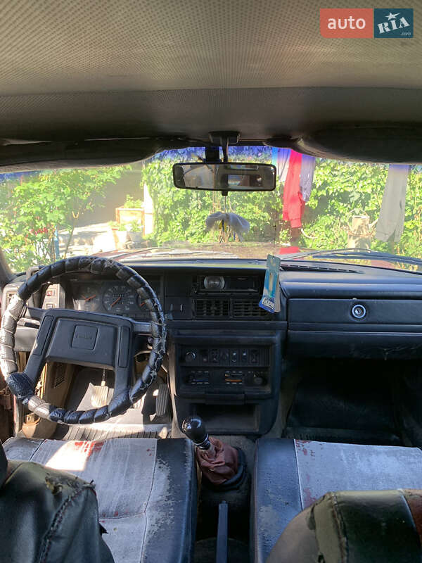 Седан Volvo 244 1981 в Николаеве
