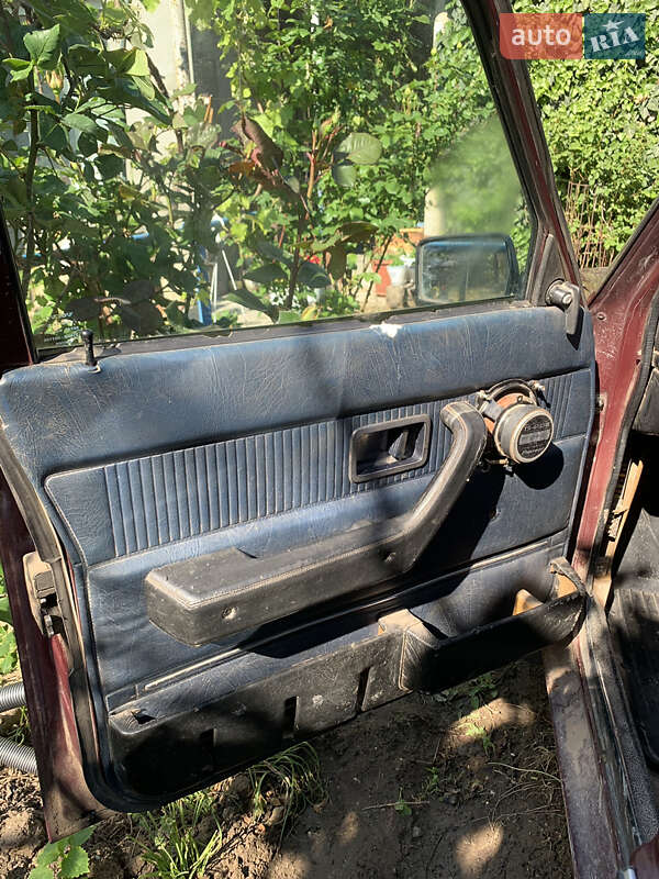 Седан Volvo 244 1981 в Николаеве