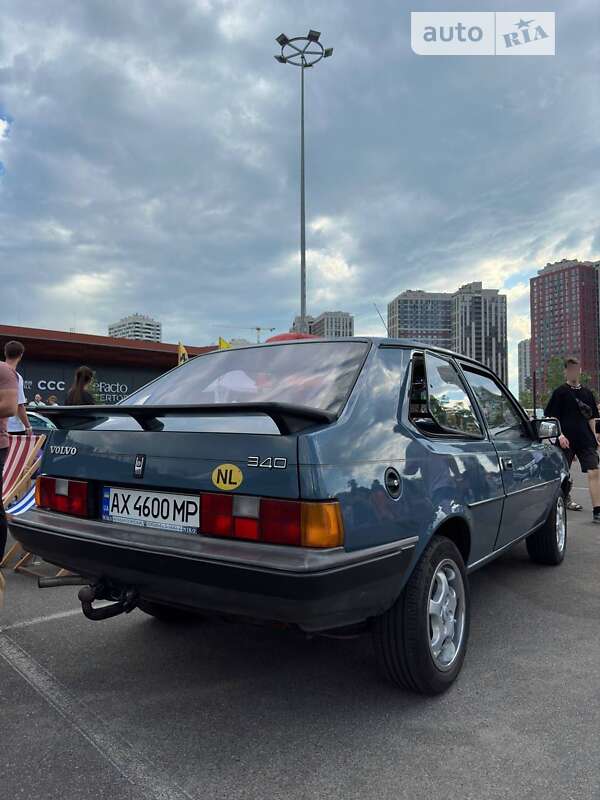 Купе Volvo 340 1986 в Березані