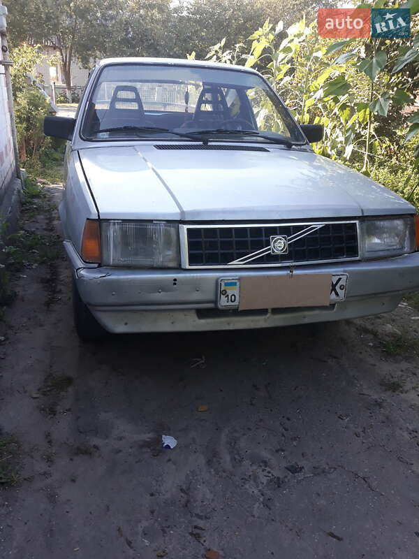 Хетчбек Volvo 340 1985 в Луцьку