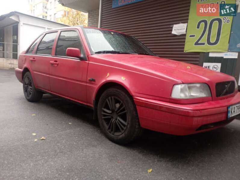 Хетчбек Volvo 440 1996 в Києві