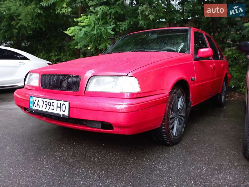 Хетчбек Volvo 440 1996 в Києві