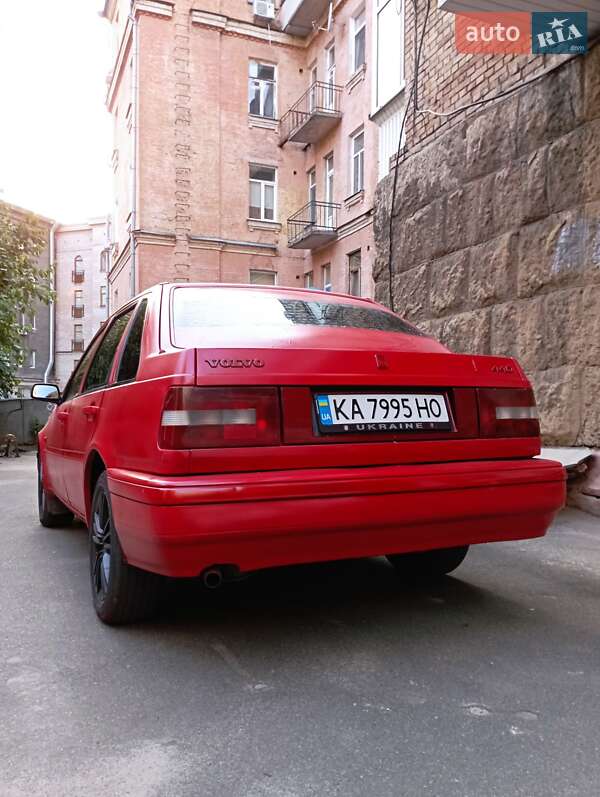 Хетчбек Volvo 440 1996 в Києві