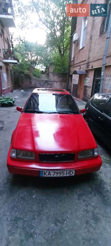 Хетчбек Volvo 440 1996 в Києві