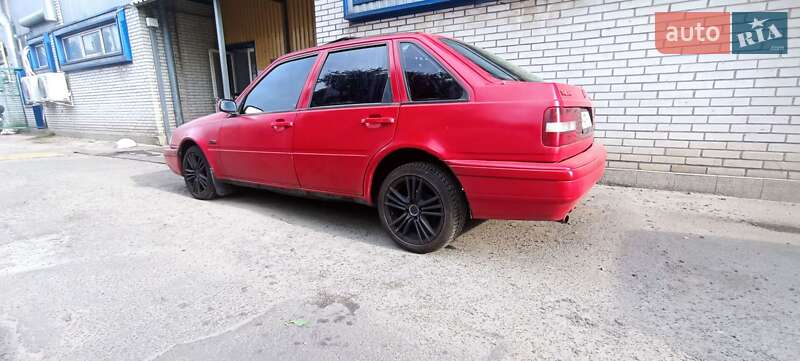 Хетчбек Volvo 440 1996 в Києві