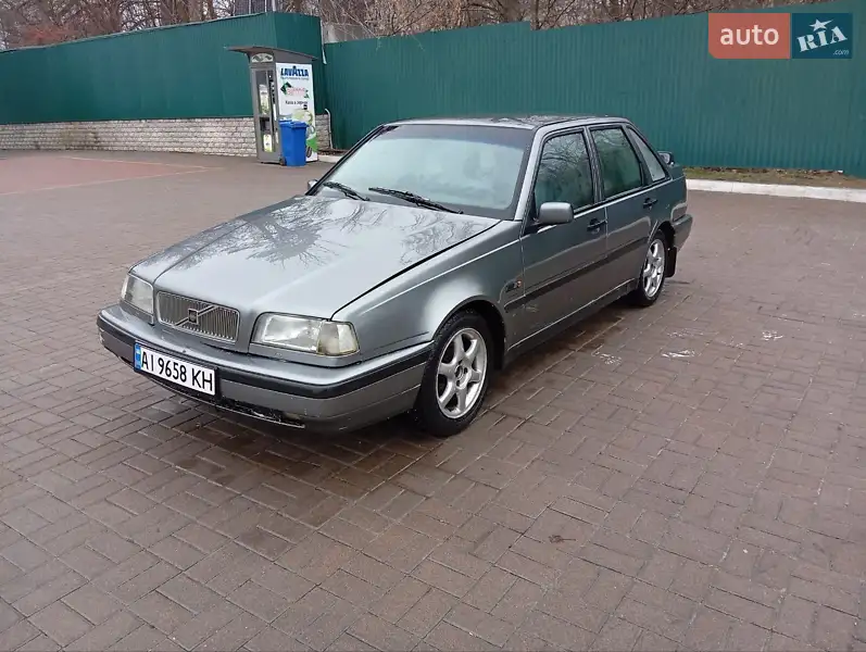 Volvo 440