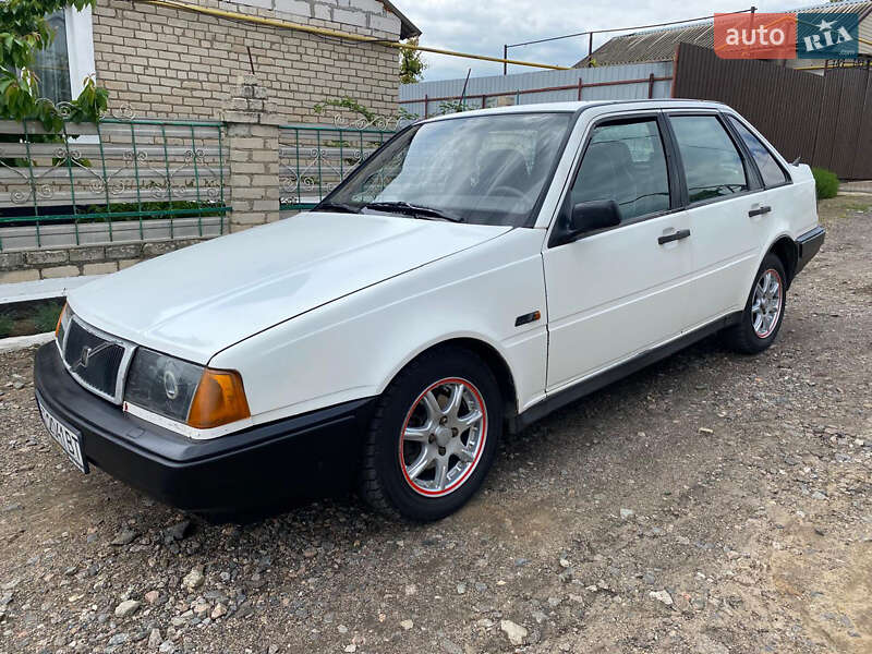 Хетчбек Volvo 440 1992 в Миколаєві
