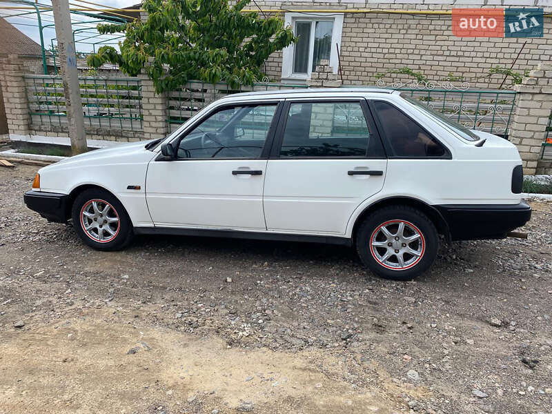 Хетчбек Volvo 440 1992 в Миколаєві