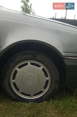 Хэтчбек Volvo 440 1989 в 
